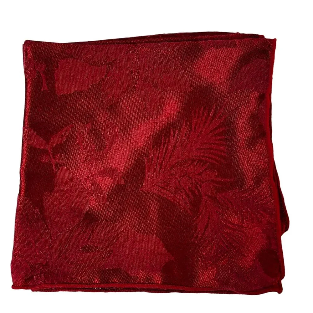 Lot of 8 Holiday Christmas Napkins Jacquard Print Holiday Ivory Red